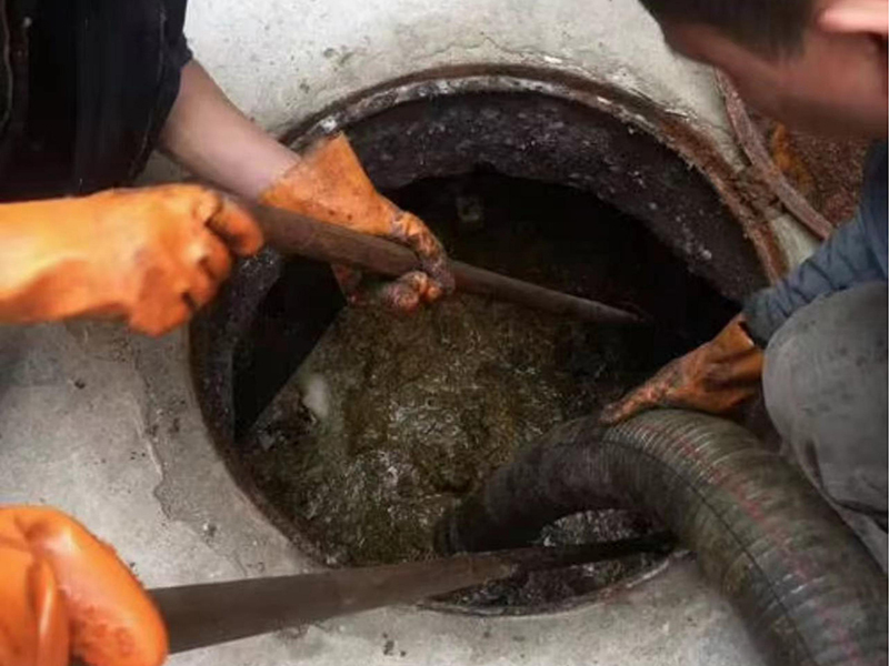 翔安清理化粪池时如何避免沼气的危害?